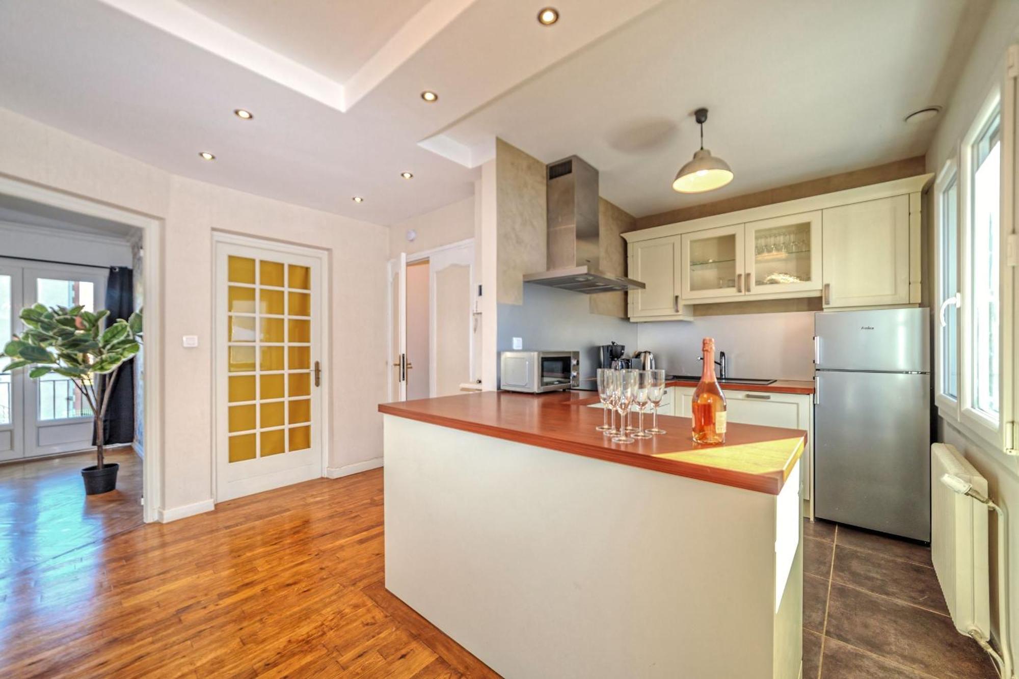 Maison 15 Couchages Ideale Pour Sejour En Groupe Clermont-Ferrand