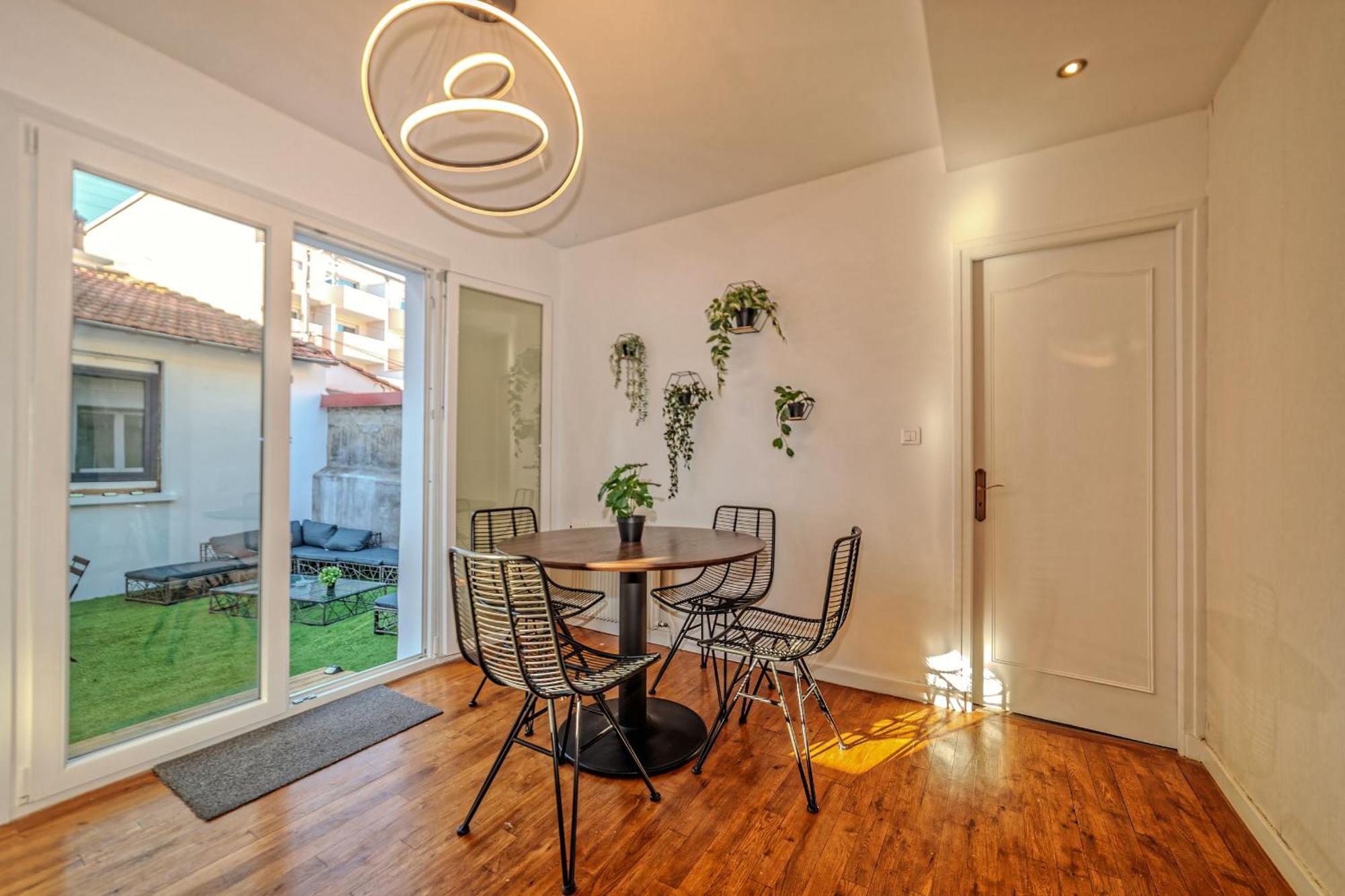 Maison 15 Couchages Ideale Pour Sejour En Groupe Clermont-Ferrand